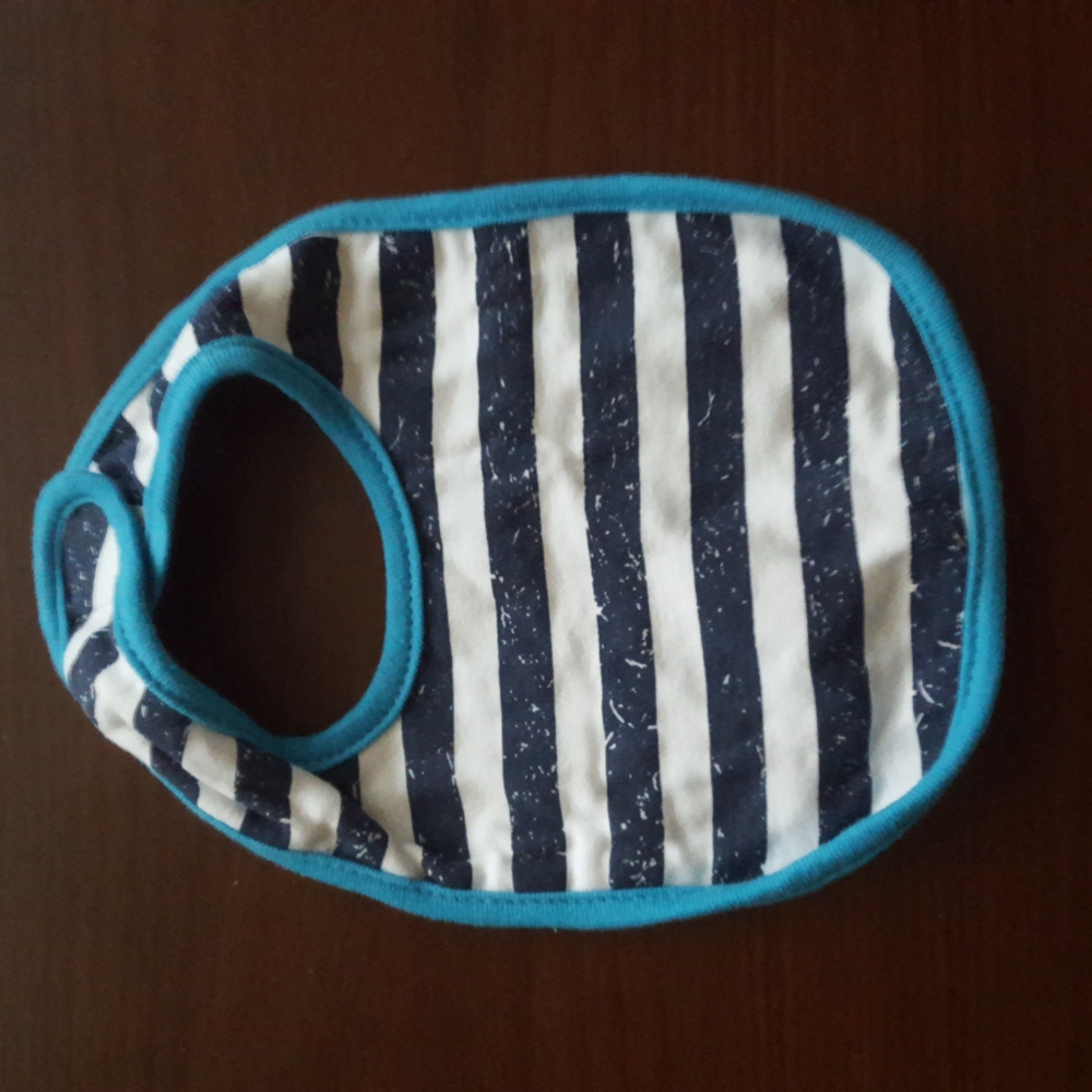 Bib set - Picture 3 of 4